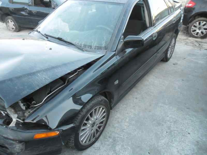 volvo s40 berlina del año 2004