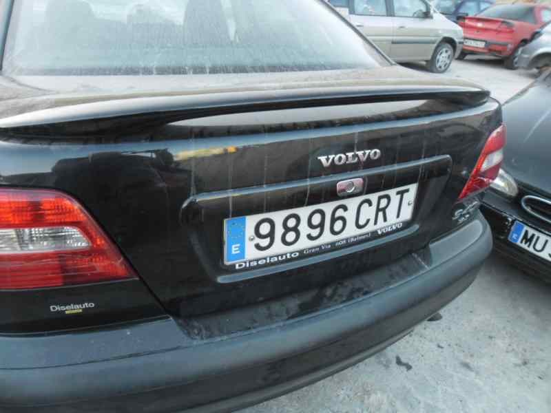 volvo s40 berlina del año 2004