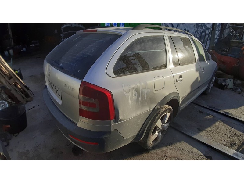 skoda octavia berlina (1u2) del año 2007