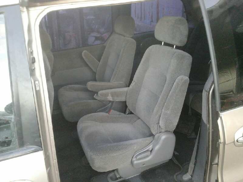 kia carnival ii del año 2002