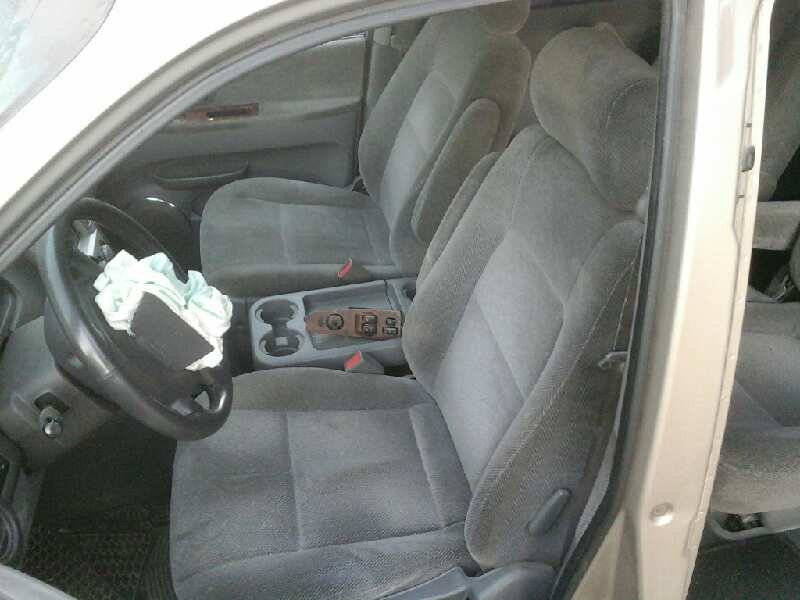 kia carnival ii del año 2002