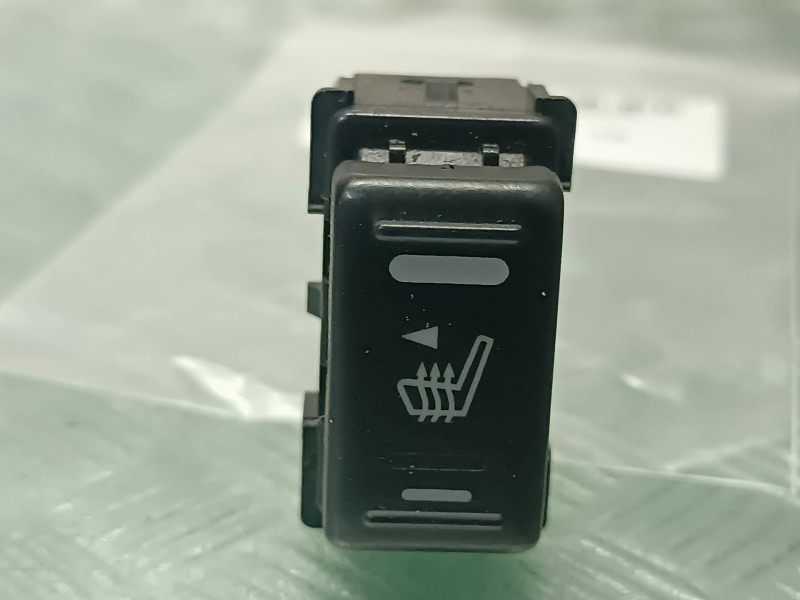 Recambio de interruptor para nissan murano (z50) referencia OEM IAM  CONECTOR 6 PINES CALEFACTOR ASIENTO