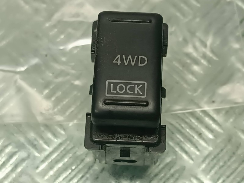 Recambio de interruptor para nissan murano (z50) referencia OEM IAM 5720B CONECTOR 6 PINES 4WD