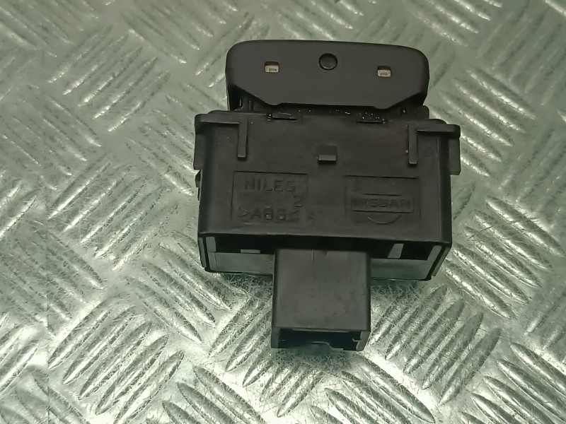 Recambio de interruptor para nissan murano (z50) referencia OEM IAM 5720B CONECTOR 6 PINES 4WD