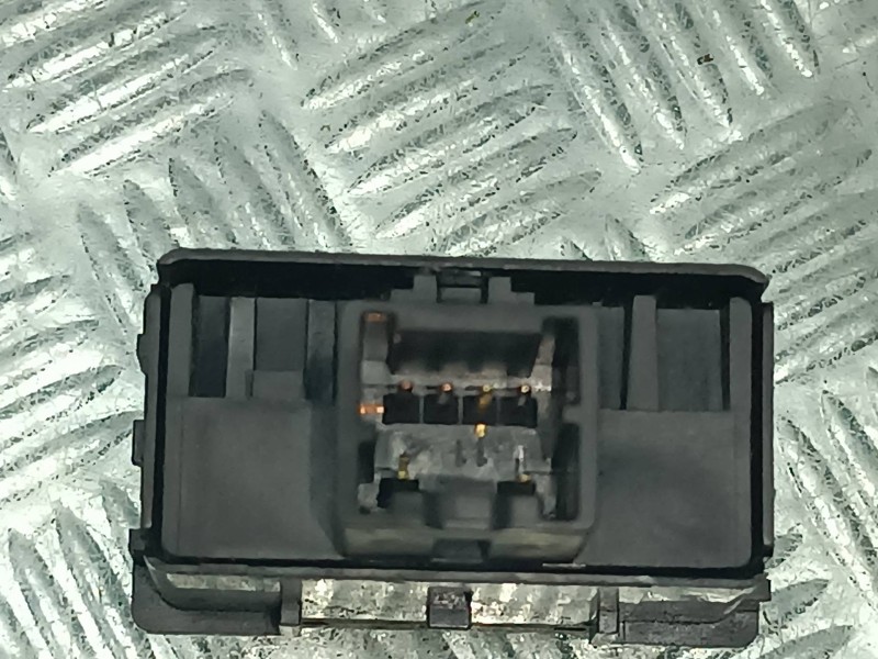 Recambio de interruptor para nissan murano (z50) referencia OEM IAM 5720B CONECTOR 6 PINES 4WD