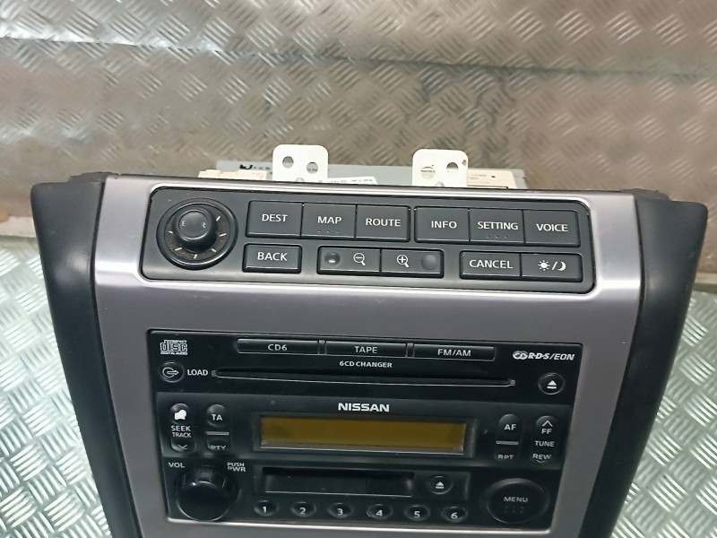 Recambio de pantalla multifuncion para nissan murano (z50) referencia OEM IAM 28188CC000  SISTEMA AUDIO/RADIO CD