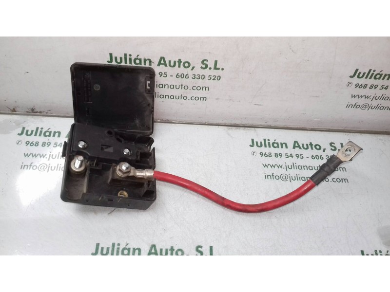 Recambio de caja reles / fusibles para bmw serie 3 berlina (e46) 320d referencia OEM IAM 61138374986  CAJA BATERIA