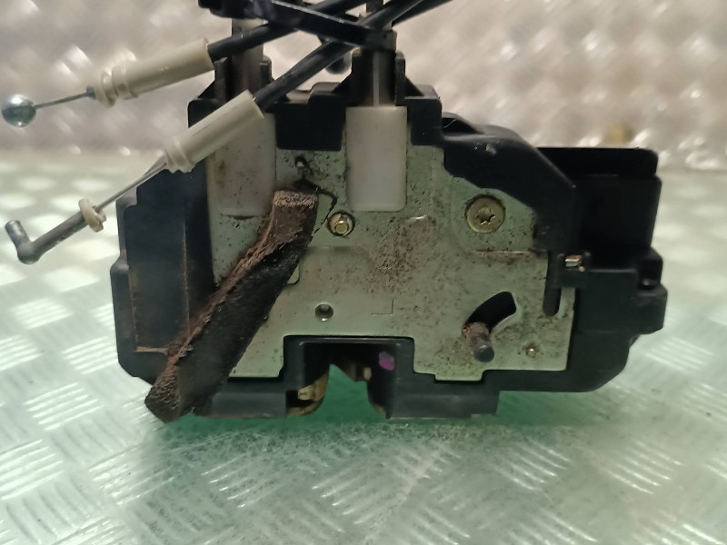 Recambio de cerradura puerta trasera izquierda para nissan murano (z50) referencia OEM IAM   CONECTOR 4 PINES