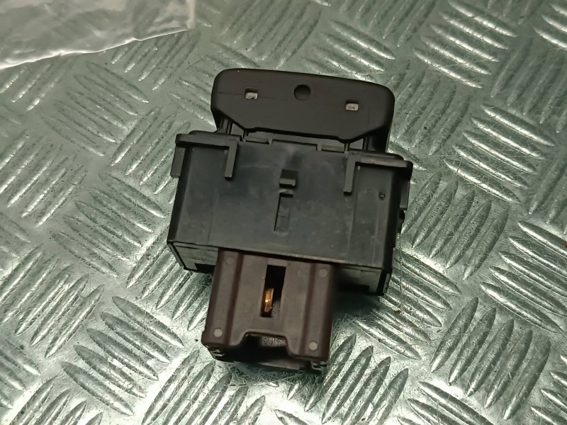 Recambio de interruptor para nissan murano (z50) referencia OEM IAM  CONECTOR 6 PINES CALEFACTOR ASIENTO