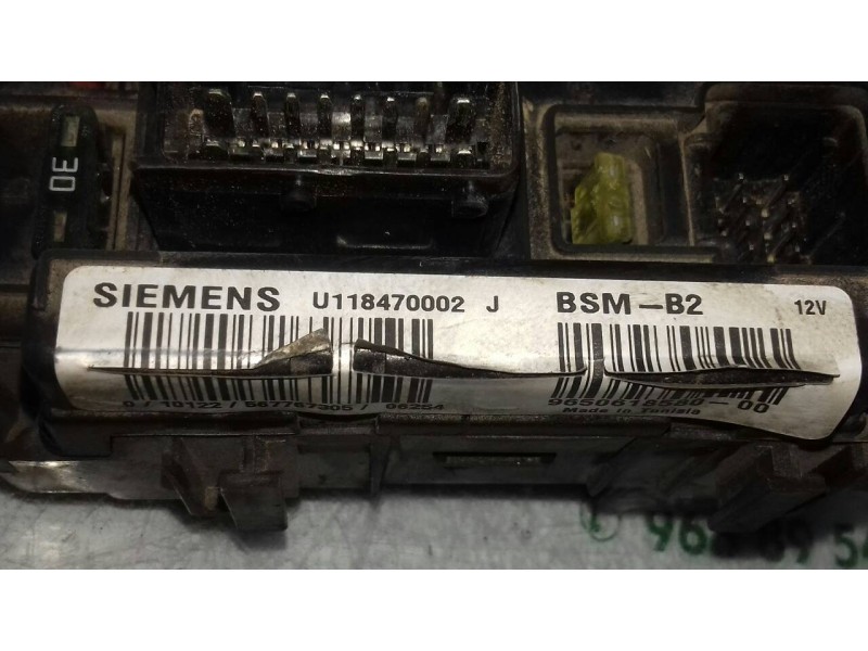 Recambio de caja reles / fusibles para peugeot partner (s2) combiespace referencia OEM IAM 965061858000 BSM - B2 SIEMENS