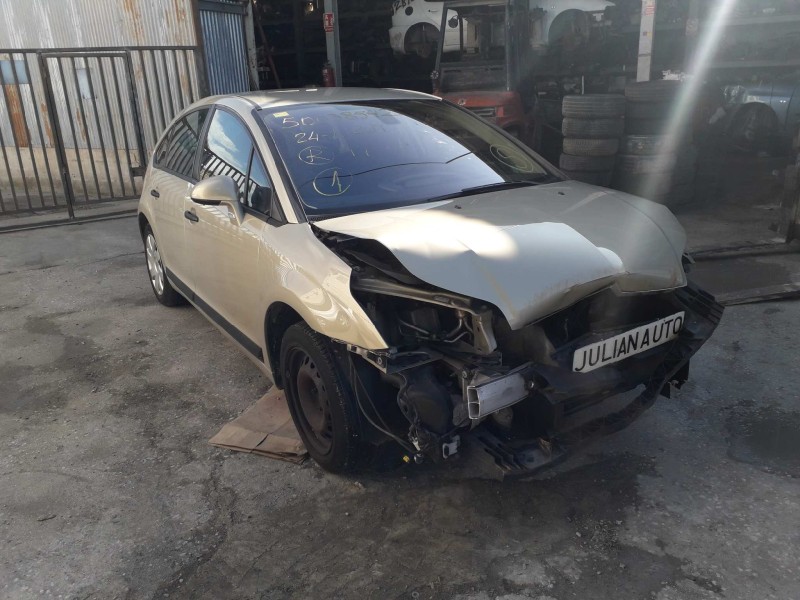 citroen c4 berlina del año 2005