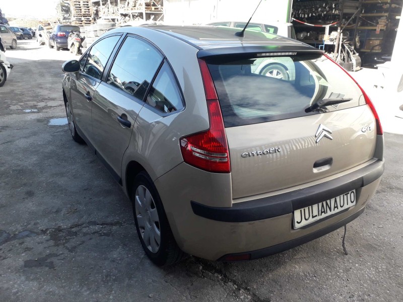 citroen c4 berlina del año 2005