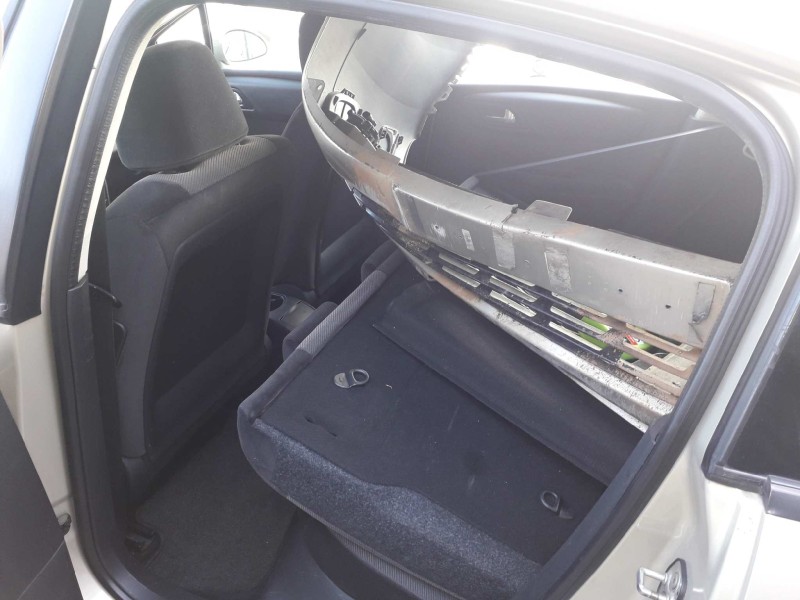 citroen c4 berlina del año 2005