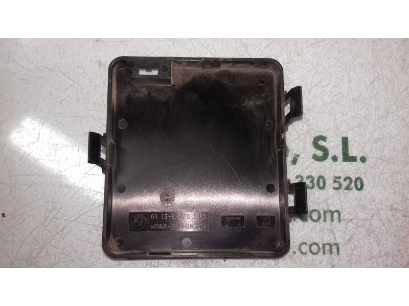 Recambio de caja reles / fusibles para bmw serie 3 berlina (e46) 320d referencia OEM IAM 61138374986  CAJA BATERIA
