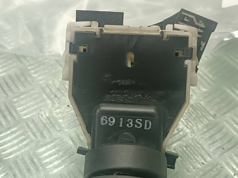 Recambio de mando limpia para nissan note (e11e) referencia OEM IAM 6913SD  