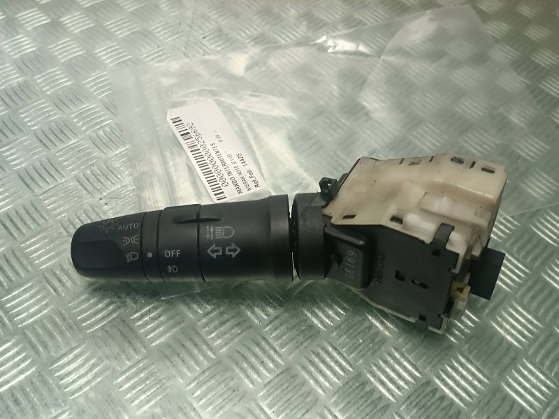 Recambio de mando intermitentes para nissan note (e11e) referencia OEM IAM 14425 6913SN 