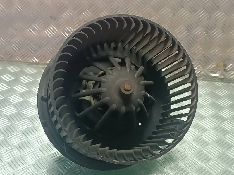 Recambio de ventilador calefaccion para nissan note (e11e) referencia OEM IAM F667217D GMVP1MMCH VALEO