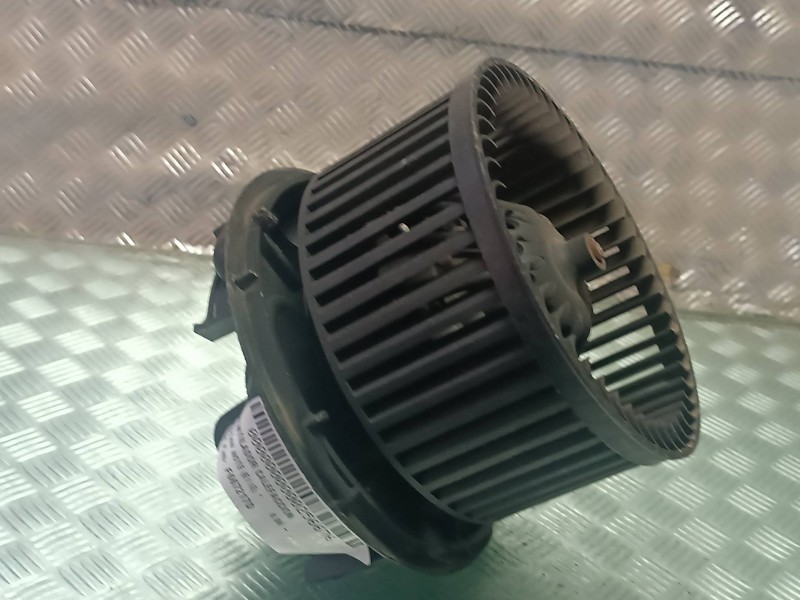 Recambio de ventilador calefaccion para nissan note (e11e) referencia OEM IAM F667217D GMVP1MMCH VALEO