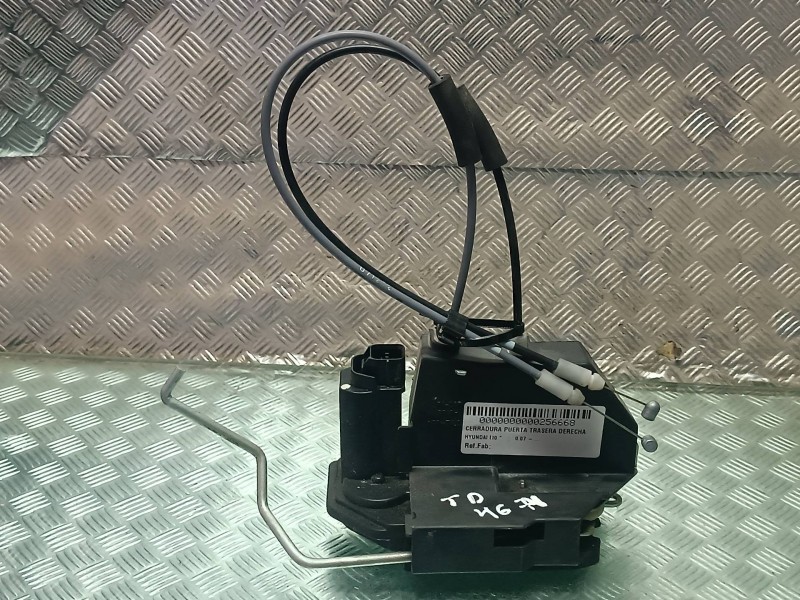 Recambio de cerradura puerta trasera derecha para hyundai i10 referencia OEM IAM   