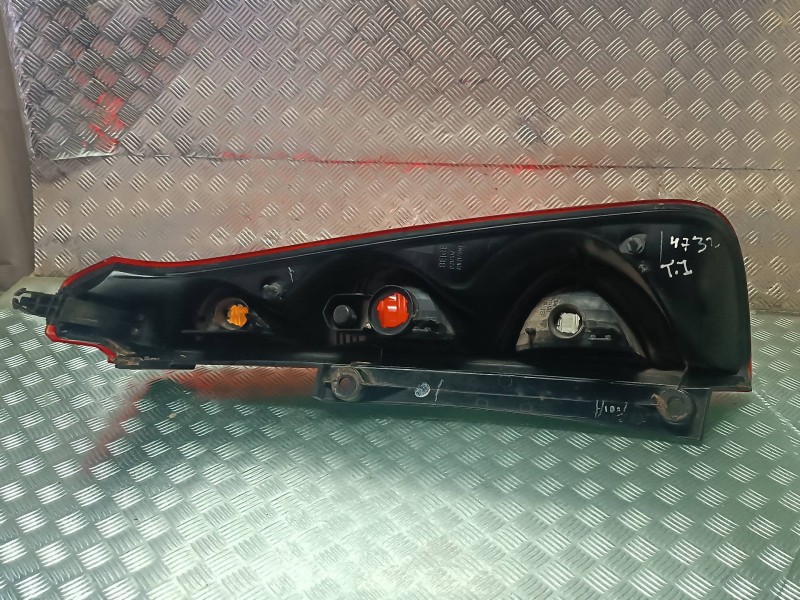 Recambio de piloto trasero izquierdo para nissan note (e11e) referencia OEM IAM 22016752  