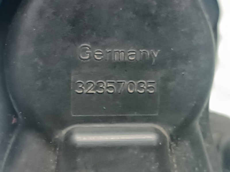 Recambio de pinza de freno trasera derecha para mazda 6 lim. (gh)(.2012) referencia OEM IAM 32357035 GML8 TRW