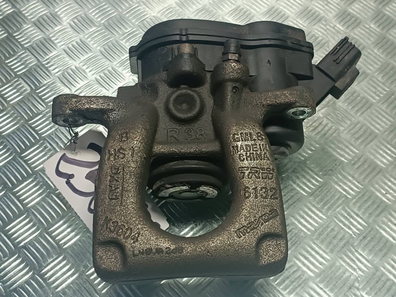 Recambio de pinza de freno trasera derecha para mazda 6 lim. (gh)(.2012) referencia OEM IAM 32357035 GML8 TRW