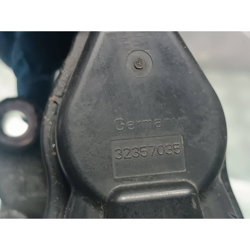 Recambio de pinza de freno trasera izquierda para mazda 6 lim. (gh)(.2012) referencia OEM IAM 32357035 L38 TRW