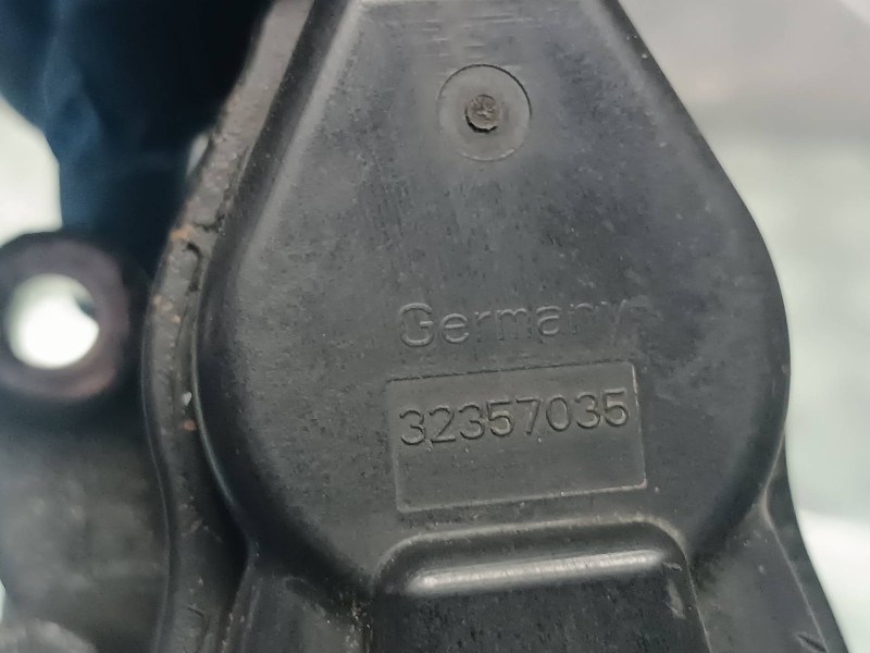 Recambio de pinza de freno trasera izquierda para mazda 6 lim. (gh)(.2012) referencia OEM IAM 32357035 L38 TRW