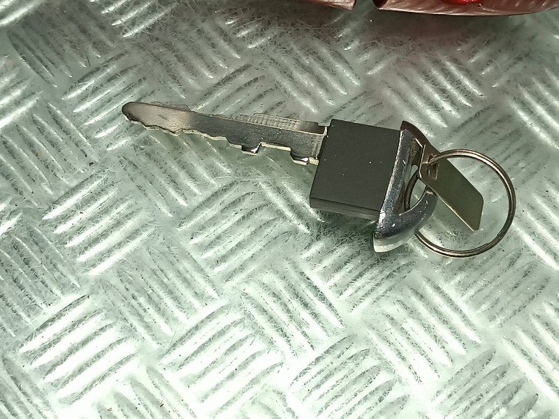 Recambio de maneta exterior delantera izquierda para mazda 6 lim. (gh)(.2012) referencia OEM IAM KD53 10355 CON BOMBIN Y LLAVE