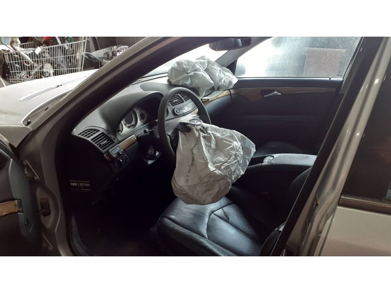 mercedes-benz clase e (w211) berlina del año 2006