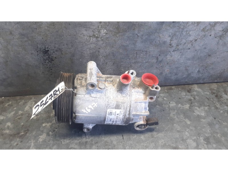 Recambio de compresor aire acondicionado para seat ibiza (6j5) referencia OEM IAM 5K0820803A DH5 DELPHI