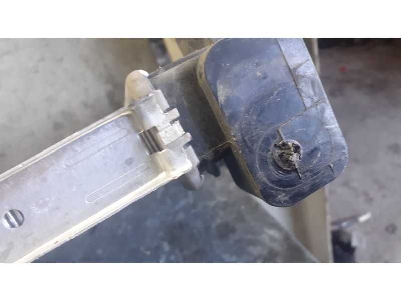 Recambio de radiador agua para dacia duster ii referencia OEM IAM 214105803RT 120240611193728 