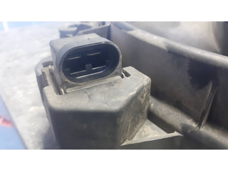 Recambio de electroventilador para renault megane iii coupe referencia OEM IAM 214812415R MM11153 FS2031