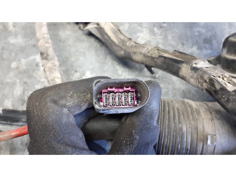 Recambio de cremallera direccion para volkswagen touran (5t1) referencia OEM IAM   