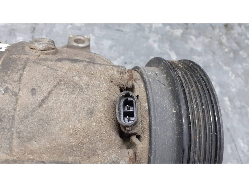 Recambio de compresor aire acondicionado para renault megane i classic (la0) referencia OEM IAM 7700103536 5289 