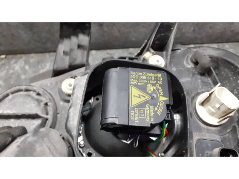 Recambio de faro derecho para mercedes-benz clase m (w163) referencia OEM IAM 22315600 5DV00829000 