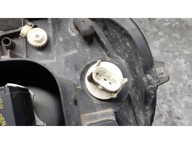 Recambio de faro derecho para mercedes-benz clase m (w163) referencia OEM IAM 22315600 5DV00829000 