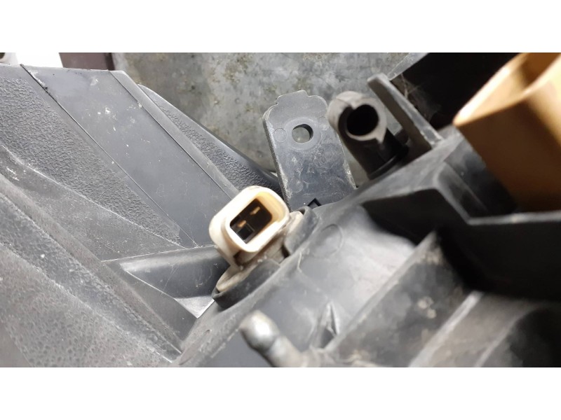 Recambio de faro izquierdo para chevrolet epica referencia OEM IAM 00019030 PY21W 