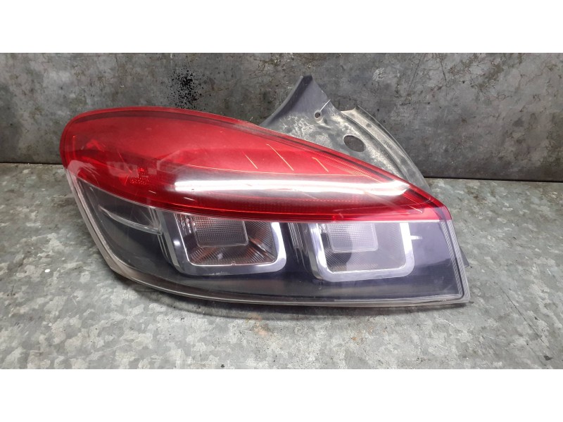 Recambio de piloto trasero izquierdo para renault megane iii coupe referencia OEM IAM 265550008R 8939631 