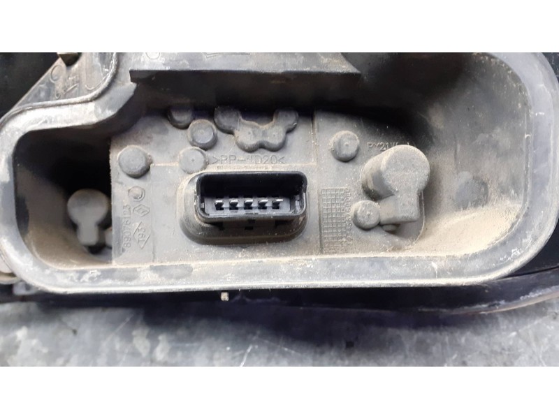 Recambio de piloto trasero izquierdo para renault megane iii coupe referencia OEM IAM 265550008R 8939631 