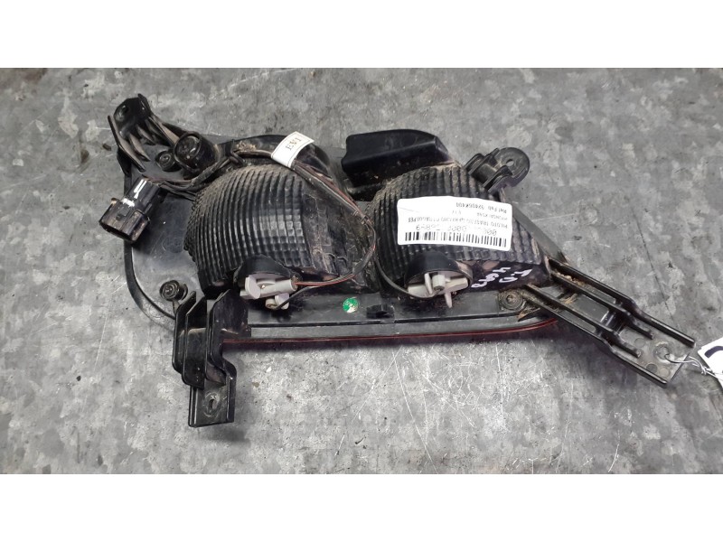 Recambio de piloto trasero derecho paragolpes para hyundai kona referencia OEM IAM 92406K400  