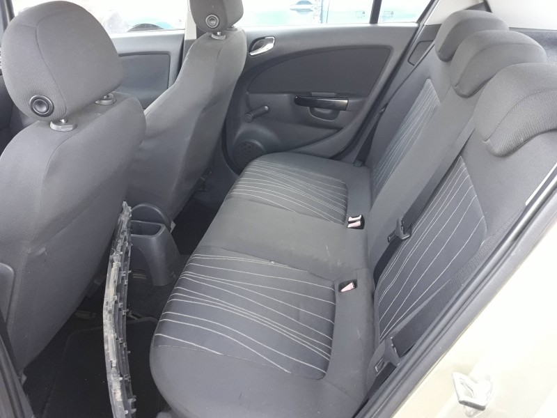 opel corsa d del año 2007