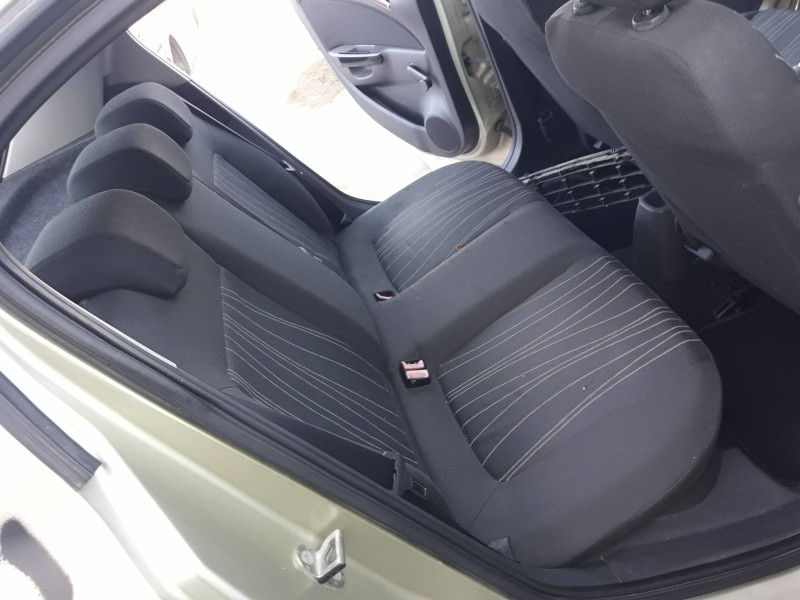 opel corsa d del año 2007