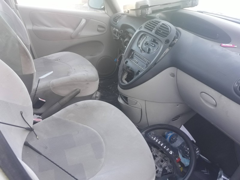 citroen xsara picasso del año 2004