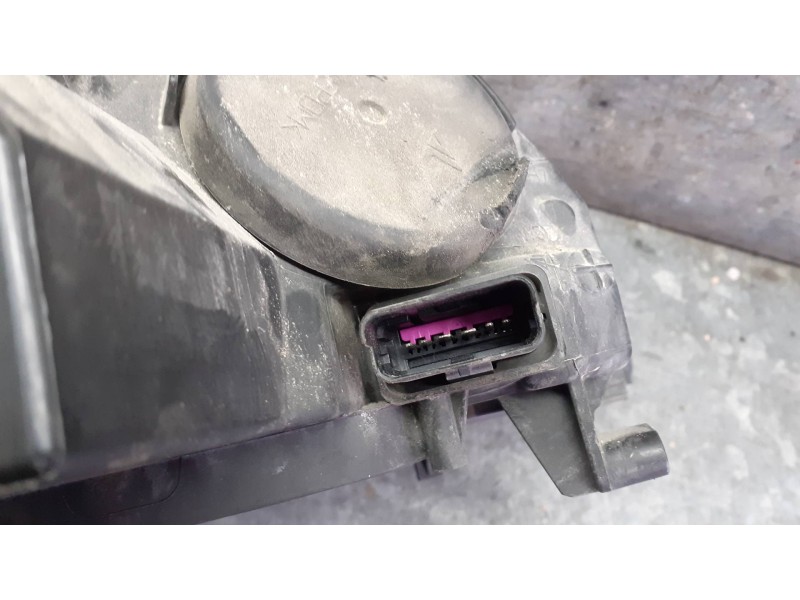 Recambio de faro izquierdo para renault megane iii coupe referencia OEM IAM 260600017R 2538PL 