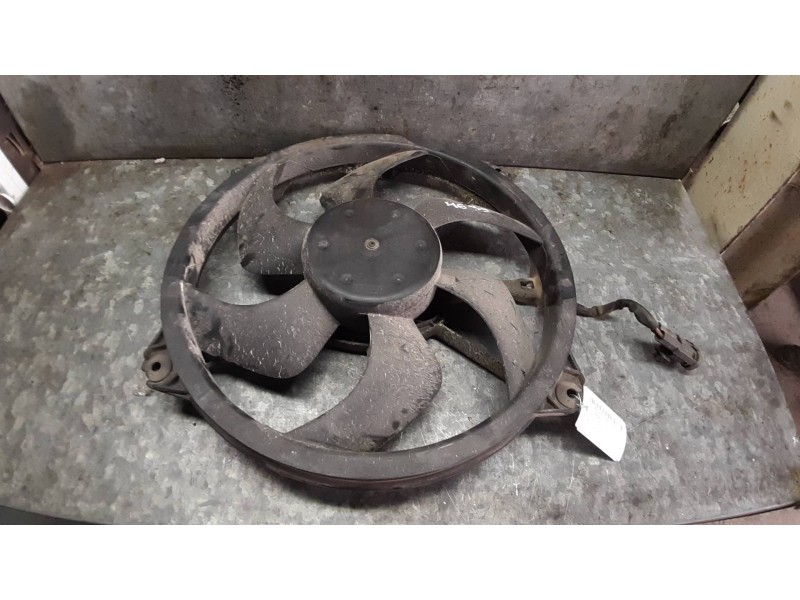 Recambio de electroventilador para citroen c4 grand picasso referencia OEM IAM 966157150  