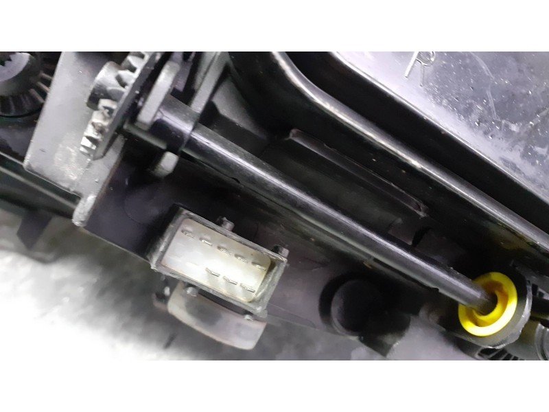 Recambio de faro derecho para opel corsa d referencia OEM IAM 93189358EF  