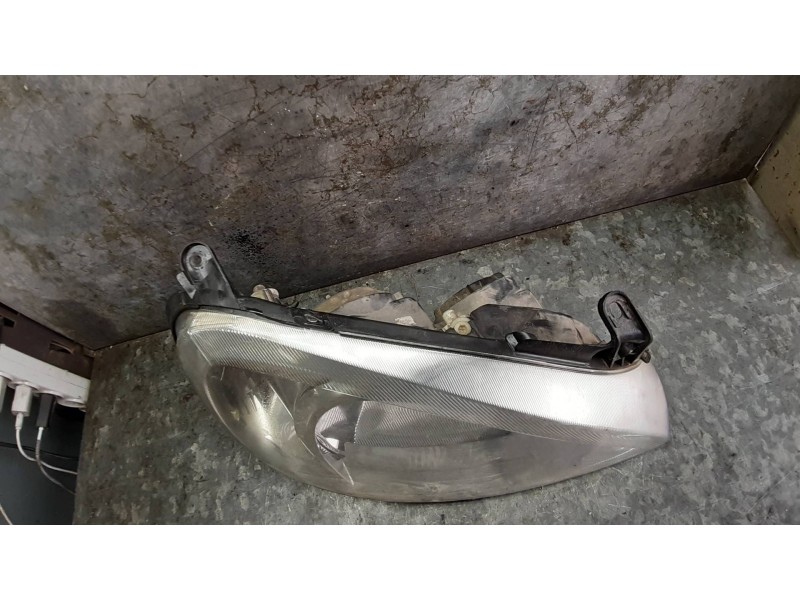 Recambio de faro derecho para opel corsa c blue line referencia OEM IAM 13115007 89309241 