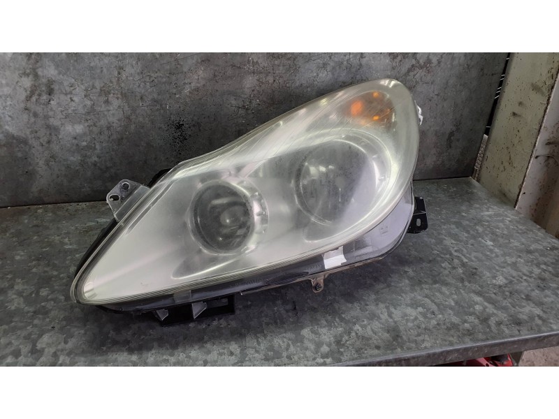 Recambio de faro izquierdo para opel corsa d referencia OEM IAM 13186381  