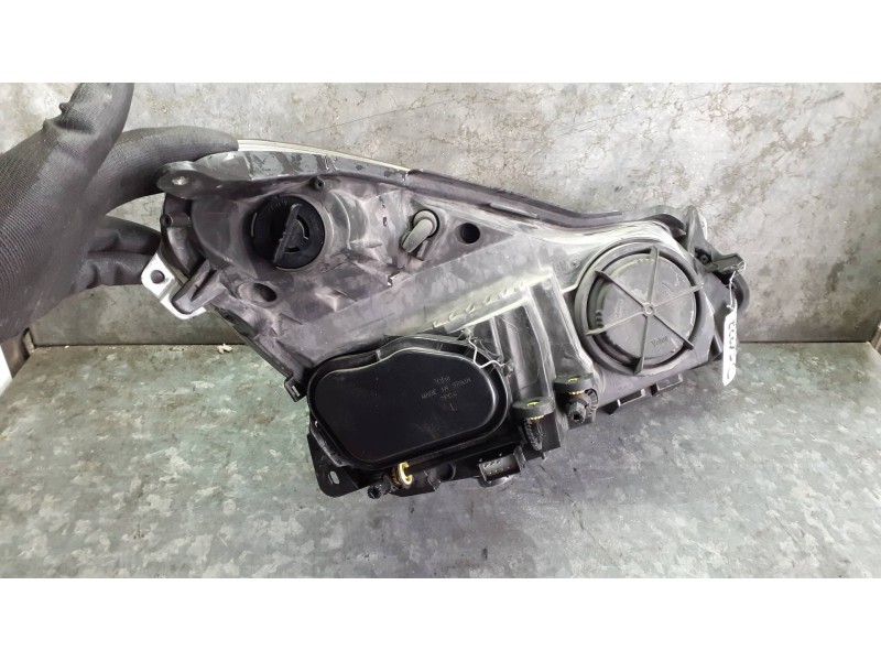 Recambio de faro izquierdo para opel corsa d referencia OEM IAM 13186381  